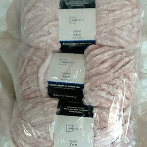 Yarn, Velvet